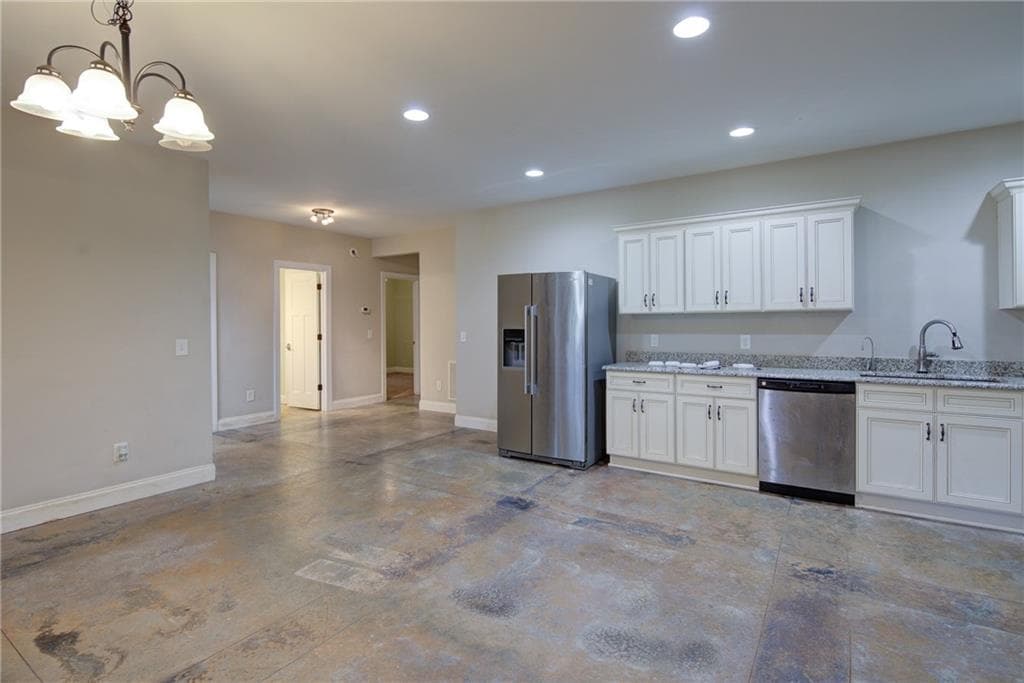 3 bedroom, 2 bathroom, 2,000 sq ft apartment for rent at 8365 Wallace Wood Road, Gainesville, GA 30506 for $2,250 a month — photo 4