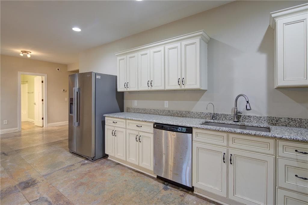 3 bedroom, 2 bathroom, 2,000 sq ft apartment for rent at 8365 Wallace Wood Road, Gainesville, GA 30506 for $2,250 a month — photo 5
