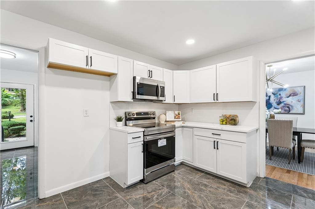 4 bedroom, 4 bathroom, 2,700 sq ft single family residence for sale at 3309 Chase Road, Atlanta, GA 30341 — photo 8