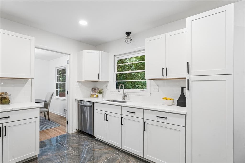 4 bedroom, 4 bathroom, 2,700 sq ft single family residence for sale at 3309 Chase Road, Atlanta, GA 30341 — photo 9