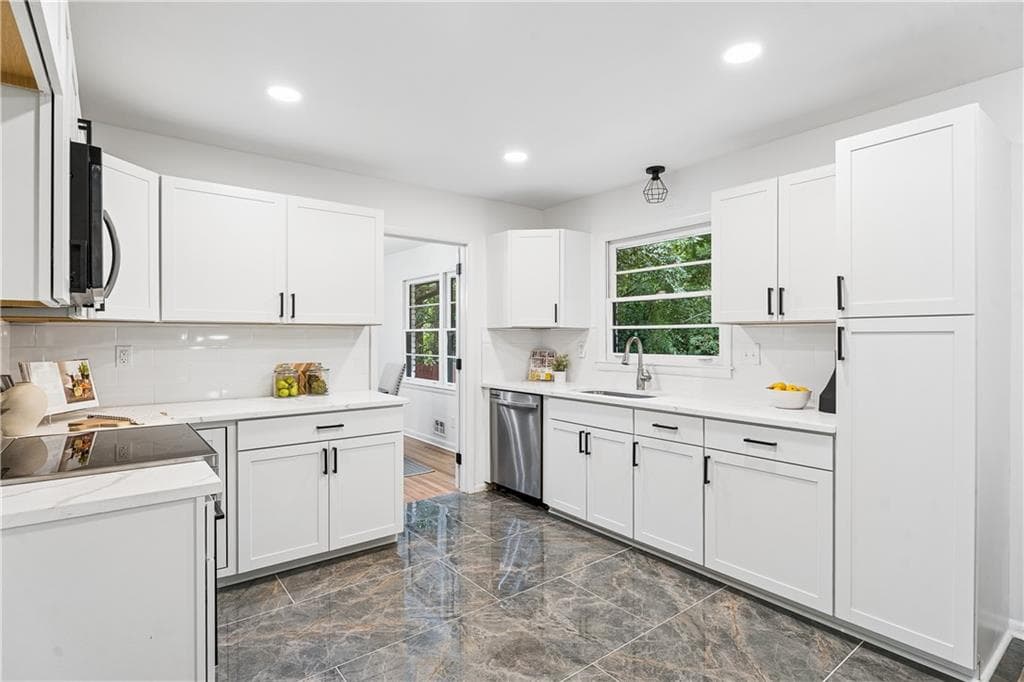 4 bedroom, 4 bathroom, 2,700 sq ft single family residence for sale at 3309 Chase Road, Atlanta, GA 30341 — photo 10