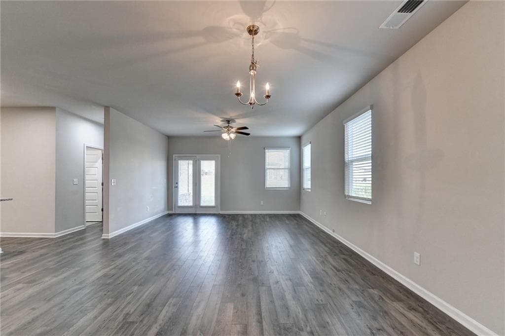 5 bedroom, 3 bathroom, 2,381 sq ft single family residence for sale at 68 Mead Court, Hoschton, GA 30548 — photo 6