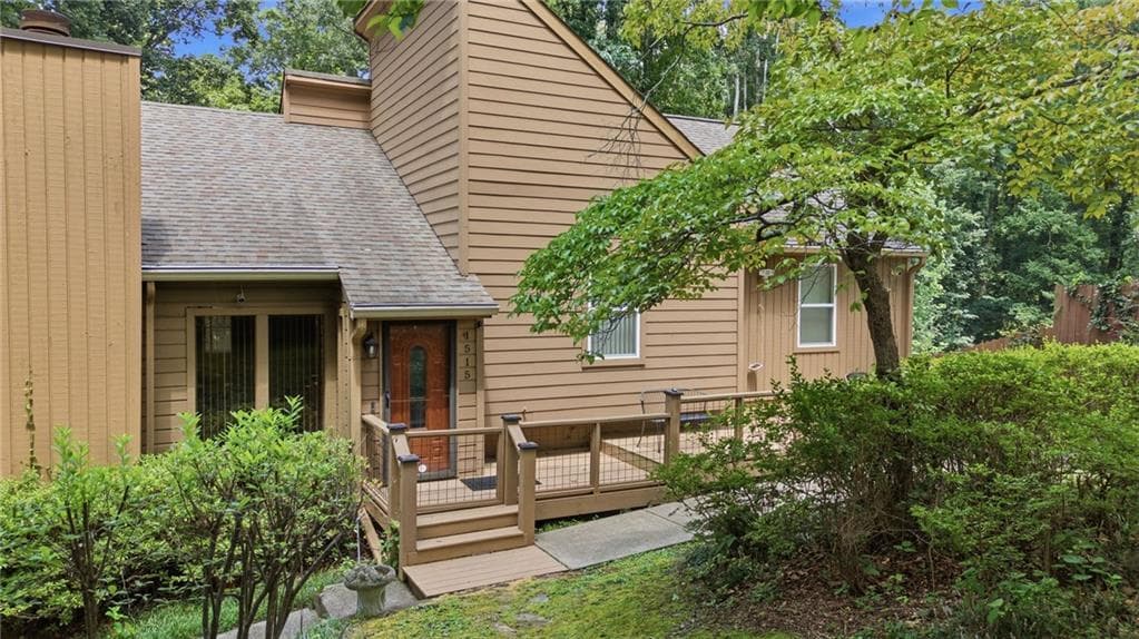 3 bedroom, 2 bathroom, 2,664 sq ft single family residence for sale at 1515 Kincaid Road, Marietta, GA 30066 — photo 2