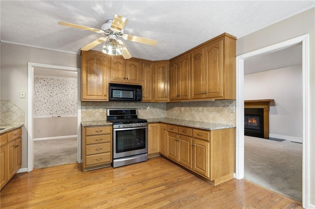 3 bedroom, 2 bathroom, 2,664 sq ft single family residence for sale at 1515 Kincaid Road, Marietta, GA 30066 — photo 7