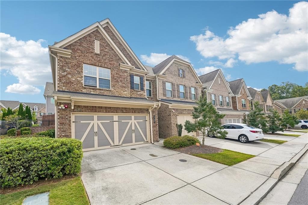 3 bedroom, 3 bathroom, 2,073 sq ft townhouse for sale at 513 Coral Street, Marietta, GA 30064 — photo 2