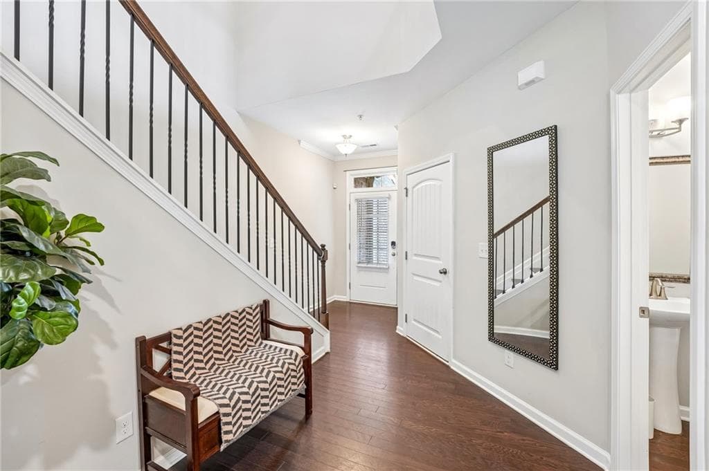 3 bedroom, 3 bathroom, 2,073 sq ft townhouse for sale at 513 Coral Street, Marietta, GA 30064 — photo 6