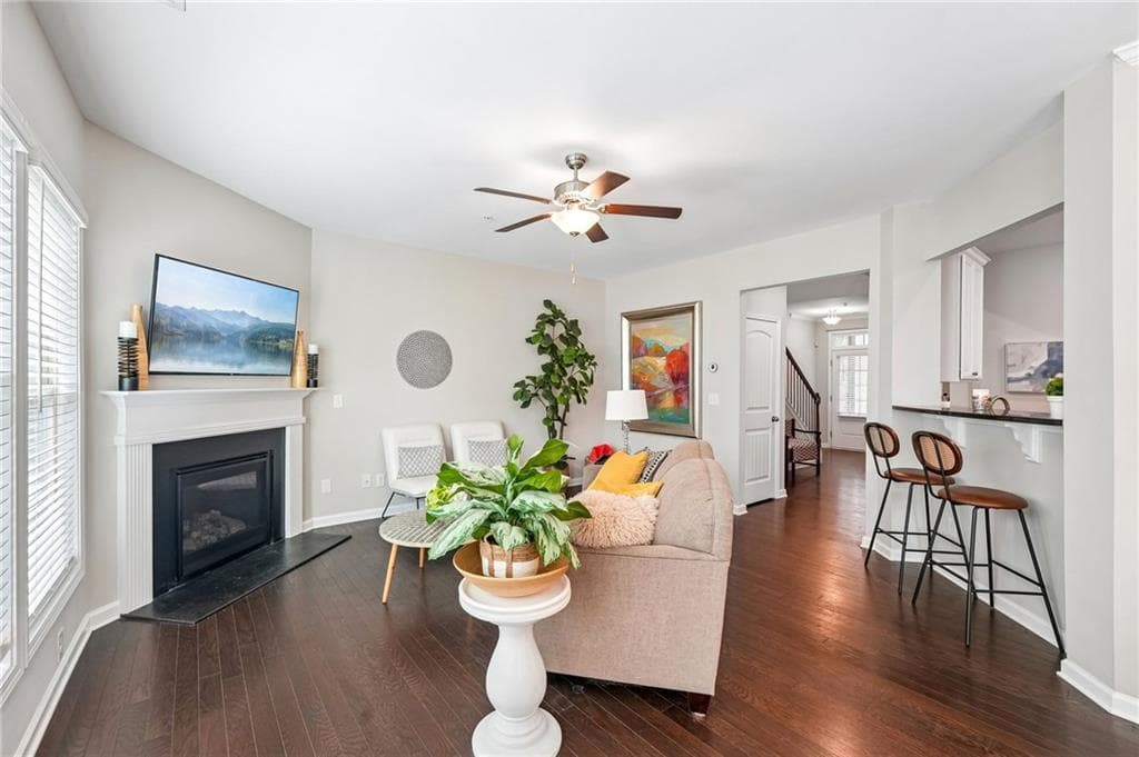 3 bedroom, 3 bathroom, 2,073 sq ft townhouse for sale at 513 Coral Street, Marietta, GA 30064 — photo 8