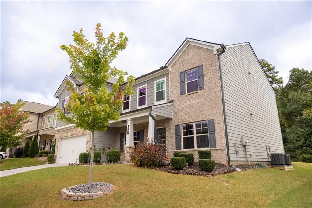 5 bedroom, 4 bathroom, 3,385 sq ft single family residence for sale at 352 Newshaw Drive, Lawrenceville, GA 30046 — photo 3