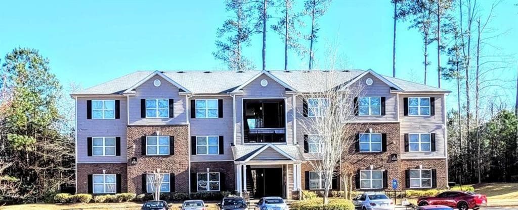 3 bedroom, 2 bathroom, 1,292 sq ft condominium for rent at 3101 Fairington Ridge, Lithonia, GA 30038 for $1,550 a month