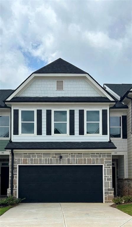 3 bedroom, 3 bathroom, 1,660 sq ft townhouse for rent at 40 Crest Drive 24, Hartwell, GA 30643 for $2,200 a month