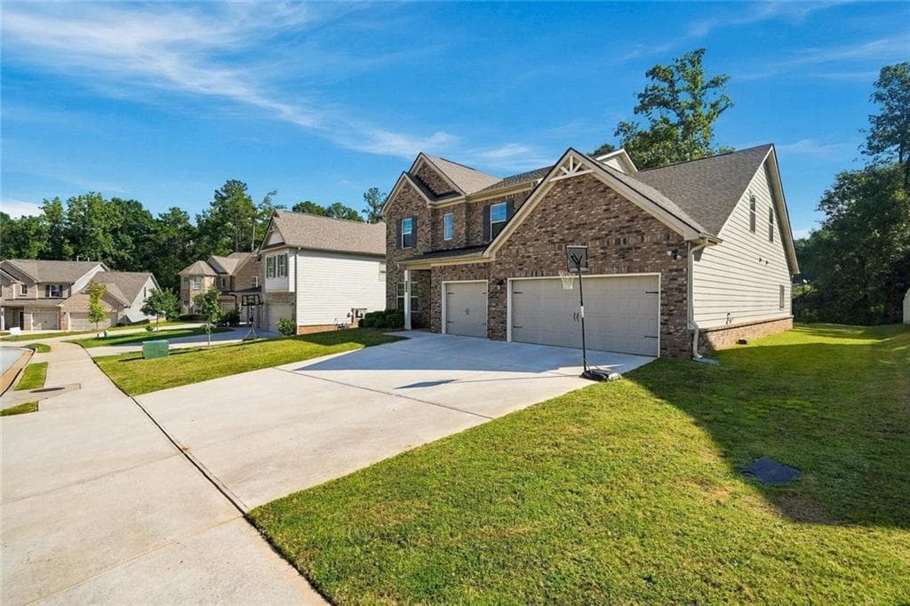 4 bedroom, 4 bathroom, 3,617 sq ft single family residence for sale at 408 Tavistock Court, Mcdonough, GA 30252 — photo 3