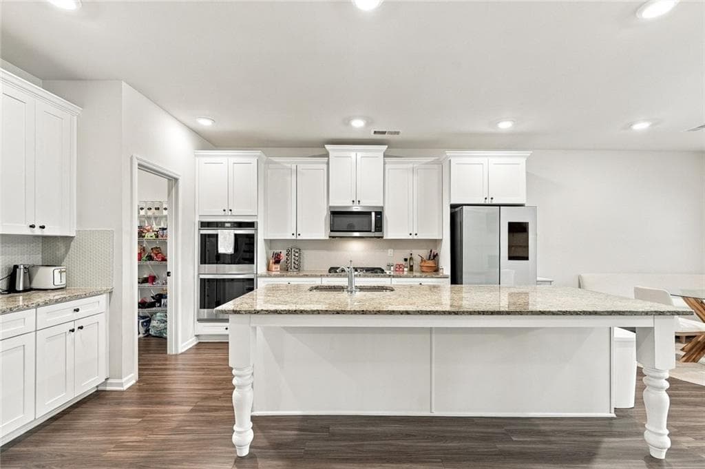 4 bedroom, 4 bathroom, 3,617 sq ft single family residence for sale at 408 Tavistock Court, Mcdonough, GA 30252 — photo 5
