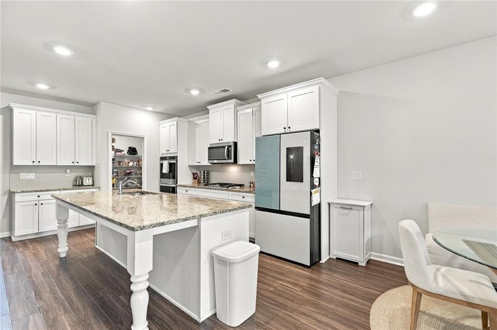 4 bedroom, 4 bathroom, 3,617 sq ft single family residence for sale at 408 Tavistock Court, Mcdonough, GA 30252 — photo 6