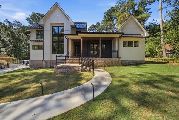 4 bedroom, 4 bathroom, 3,011 sq ft single family residence for sale at 450 Dix Lee On Drive, Fayetteville, GA 30214