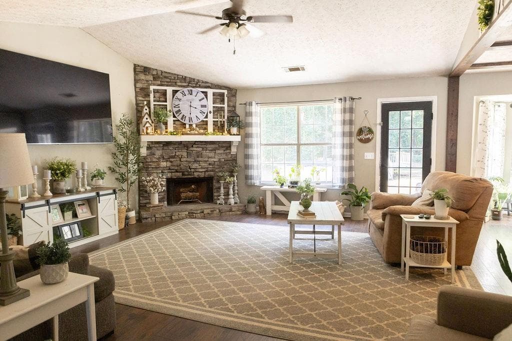 4 bedroom, 3 bathroom, 1,854 sq ft single family residence for sale at 160 Eastwood Forest, Covington, GA 30014 — photo 9