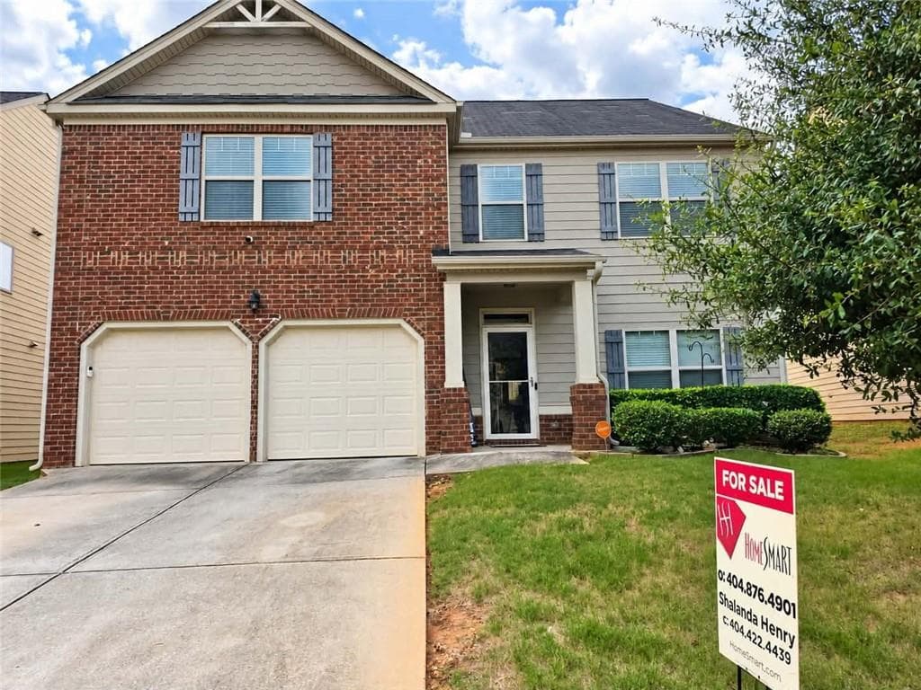 5 bedroom, 4 bathroom, 2,877 sq ft home for sale at 585 Emporia Loop, Mcdonough, GA