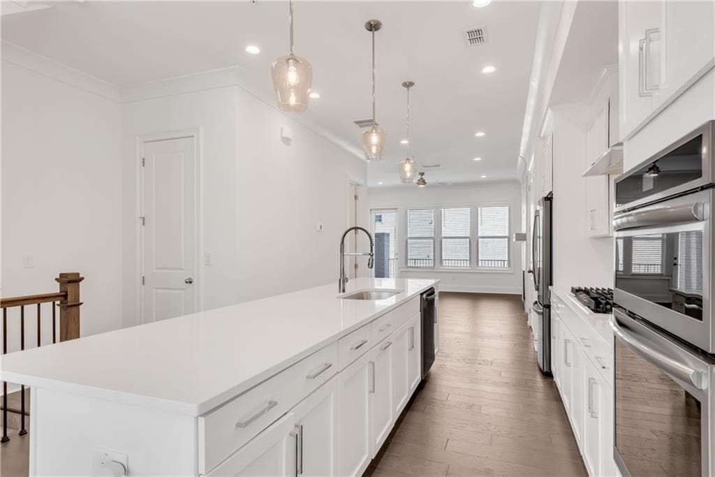 3 bedroom, 4 bathroom, 2,258 sq ft townhouse for sale at 6750 Encore Boulevard, Sandy Springs, GA 30328 — photo 7