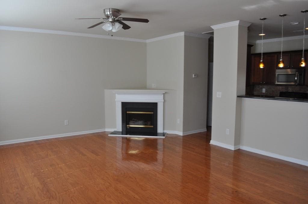 2 bedroom, 3 bathroom, 2,028 sq ft townhouse for rent at 941 Pierce Ivy Court, Lawrenceville, GA 30043 for $1,990 a month — photo 2