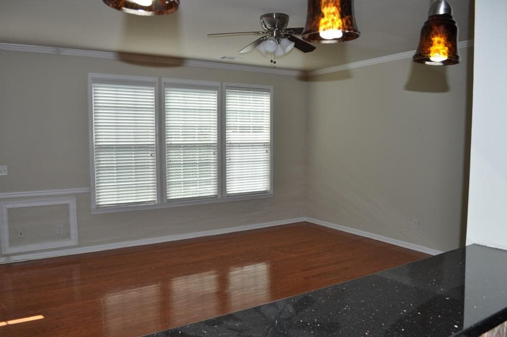 2 bedroom, 3 bathroom, 2,028 sq ft townhouse for rent at 941 Pierce Ivy Court, Lawrenceville, GA 30043 for $1,990 a month — photo 9