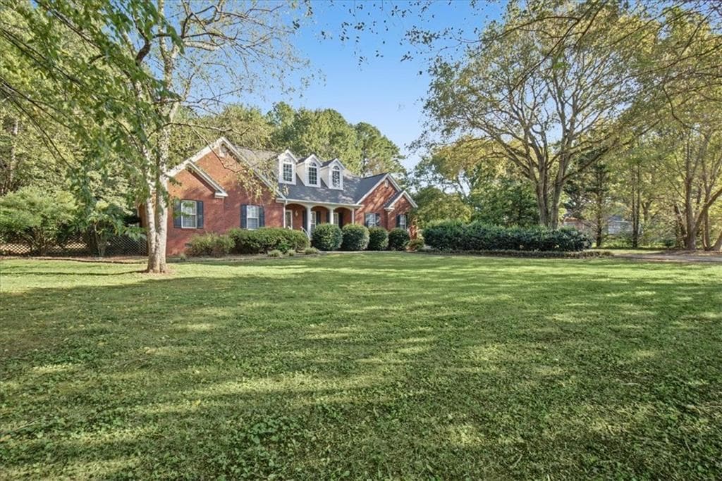 3 bedroom, 2 bathroom, 1,581 sq ft single family residence for sale at 964 Sugar Valley Road, Cartersville, GA 30120 — photo 2