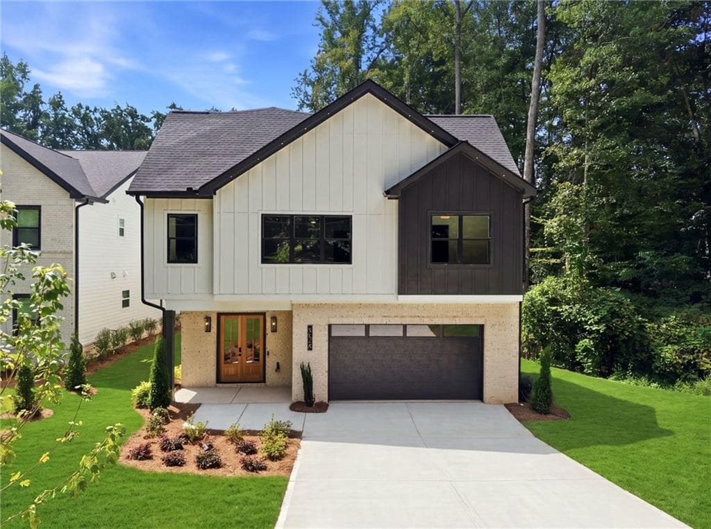 5 bedroom, 6 bathroom, 3,920 sq ft single family residence for sale at 5028 Hidden Branch Drive, Sugar Hill, GA 30518 — photo 3