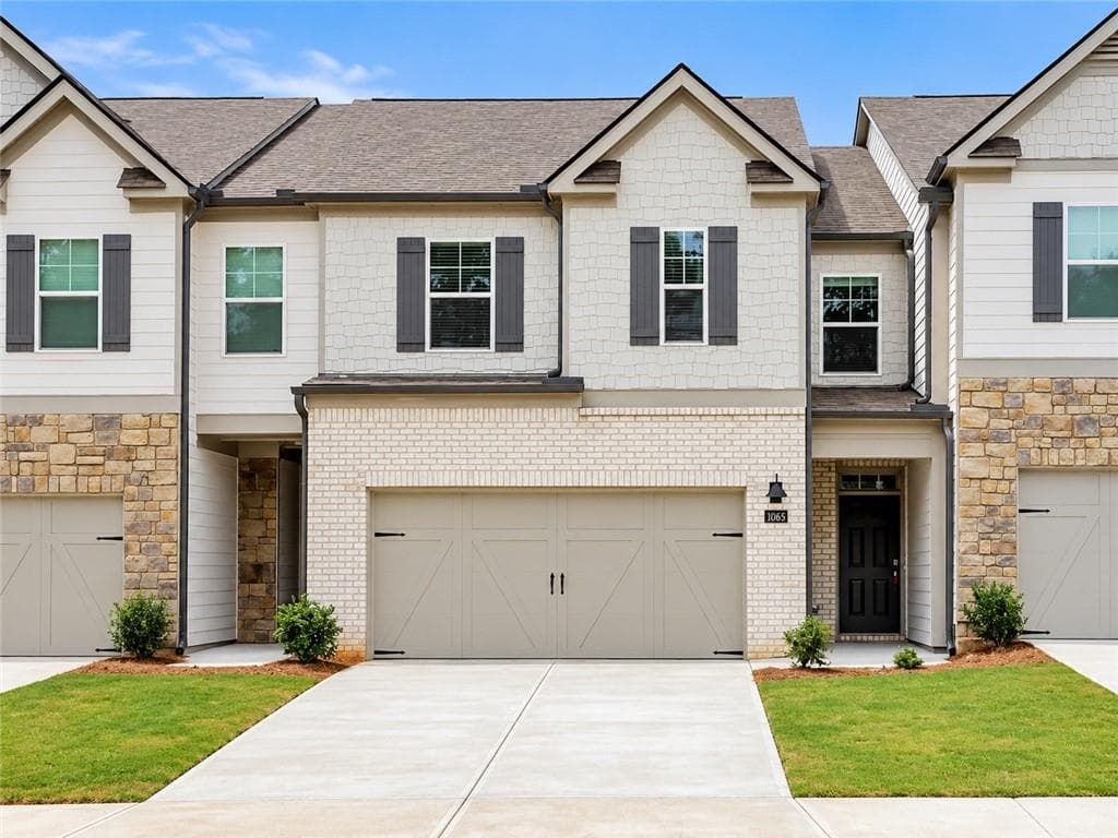 3 bedroom, 3 bathroom, 2,060 sq ft home for sale at 5133 Tulip Square, Acworth, GA