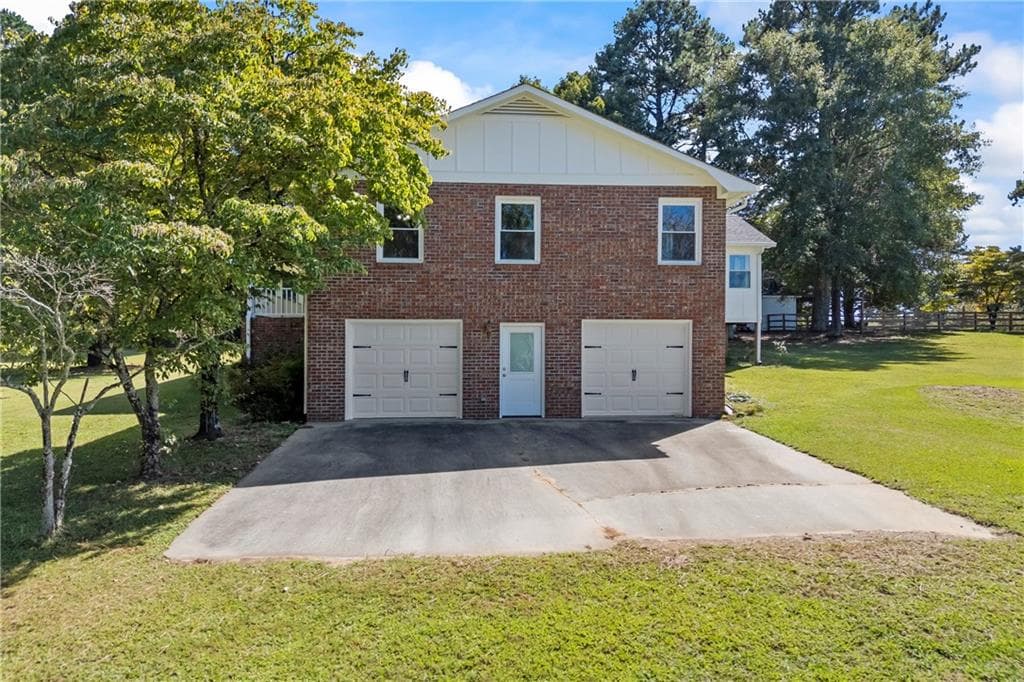 3 bedroom, 3 bathroom, 2,217 sq ft single family residence for sale at 2670 Ho Hum Hollow Road, Monroe, GA 30655 — photo 10