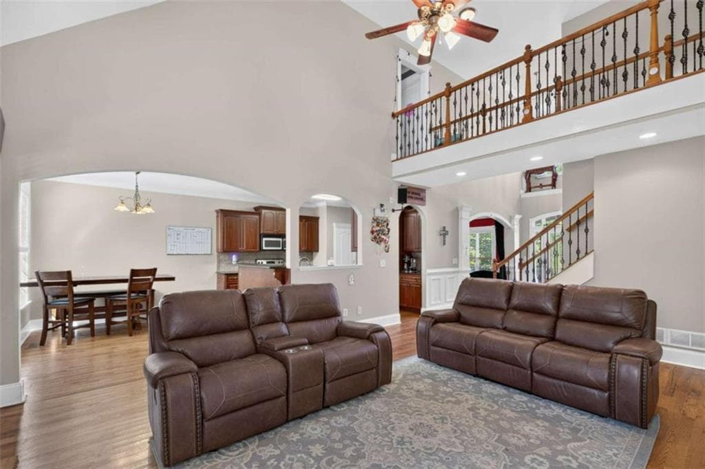 4 bedroom, 4 bathroom, 2,658 sq ft single family residence for sale at 109 W Lake Boulevard, Carrollton, GA 30116 — photo 7