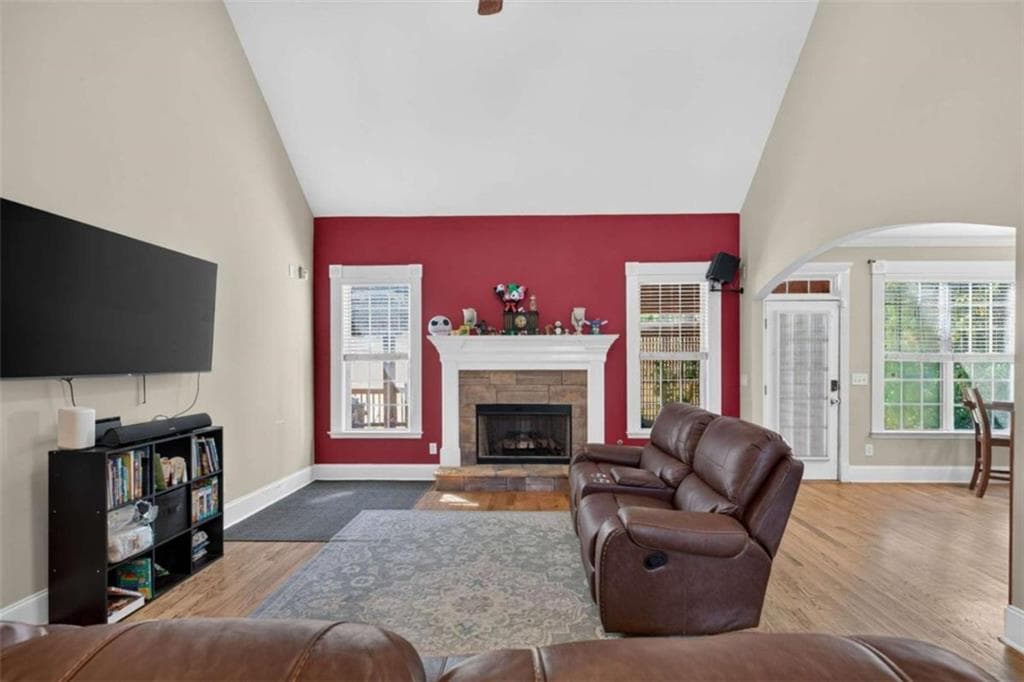 4 bedroom, 4 bathroom, 2,658 sq ft single family residence for sale at 109 W Lake Boulevard, Carrollton, GA 30116 — photo 8