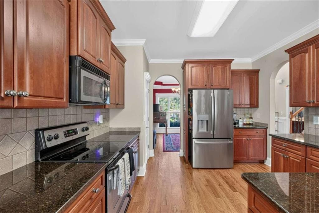 4 bedroom, 4 bathroom, 2,658 sq ft single family residence for sale at 109 W Lake Boulevard, Carrollton, GA 30116 — photo 9