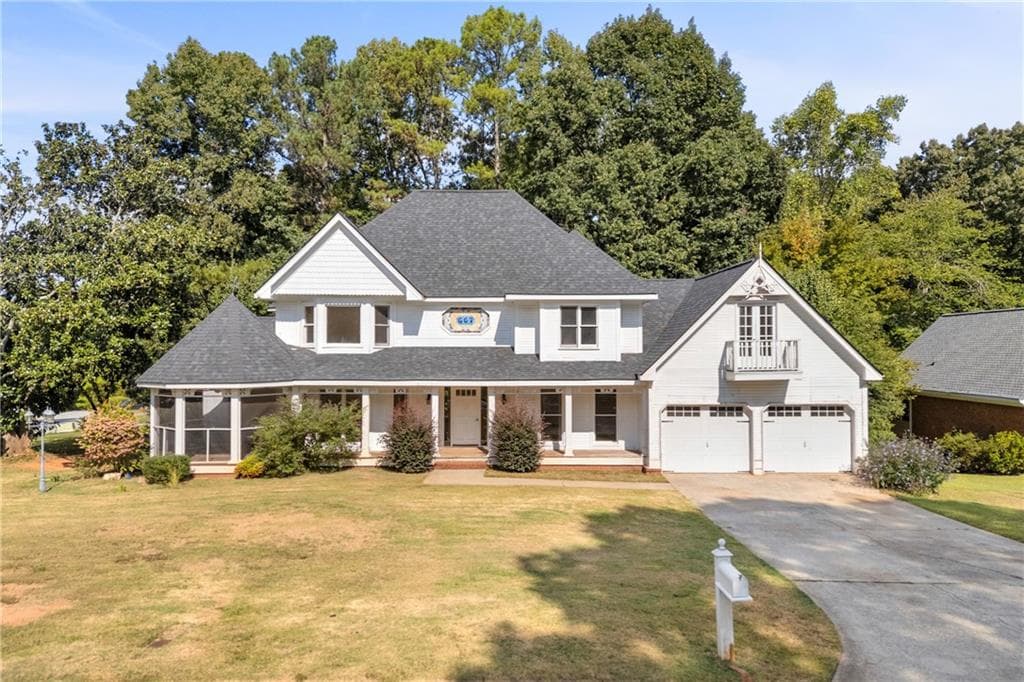 5 bedroom, 3 bathroom, 3,078 sq ft single family residence for sale at 667 Michelle Court, Lawrenceville, GA 30044 — photo 4