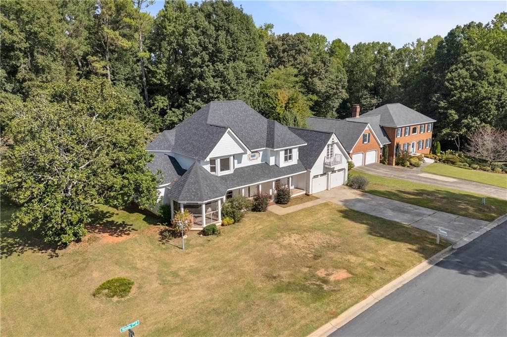 5 bedroom, 3 bathroom, 3,078 sq ft single family residence for sale at 667 Michelle Court, Lawrenceville, GA 30044 — photo 5