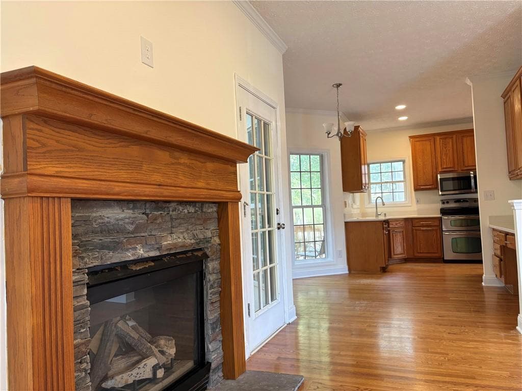 4 bedroom, 3 bathroom single family residence for rent at 116 Hickory Trail, Stockbridge, GA 30281 for $3,050 a month — photo 6