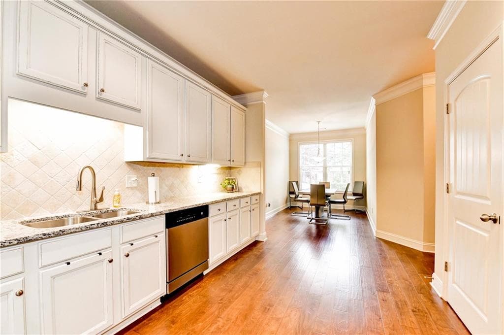 4 bedroom, 3 bathroom, 2,792 sq ft single family residence for sale at 2583 Madison Mae Lane, Grayson, GA 30017 — photo 10