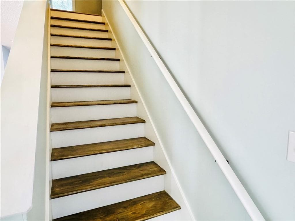 4 bedroom, 3 bathroom, 1,860 sq ft single family residence for sale at 807 Freedom Walk, Locust Grove, GA 30248 — photo 9