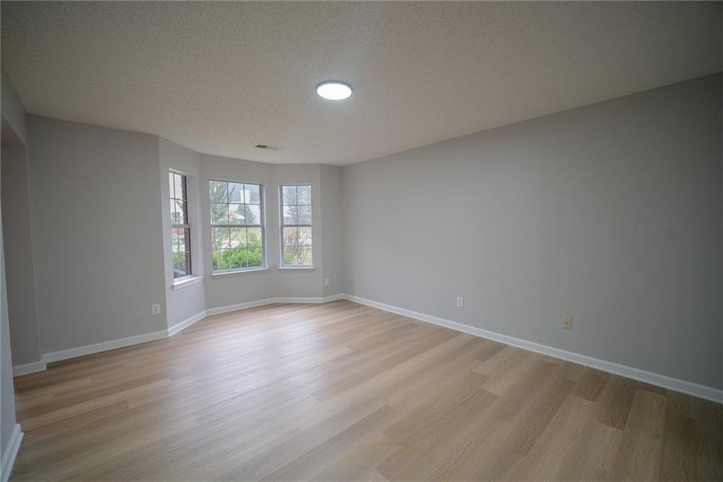 4 bedroom, 3 bathroom, 2,498 sq ft single family residence for sale at 7009 Brecken Trace, Lithonia, GA 30058 — photo 4