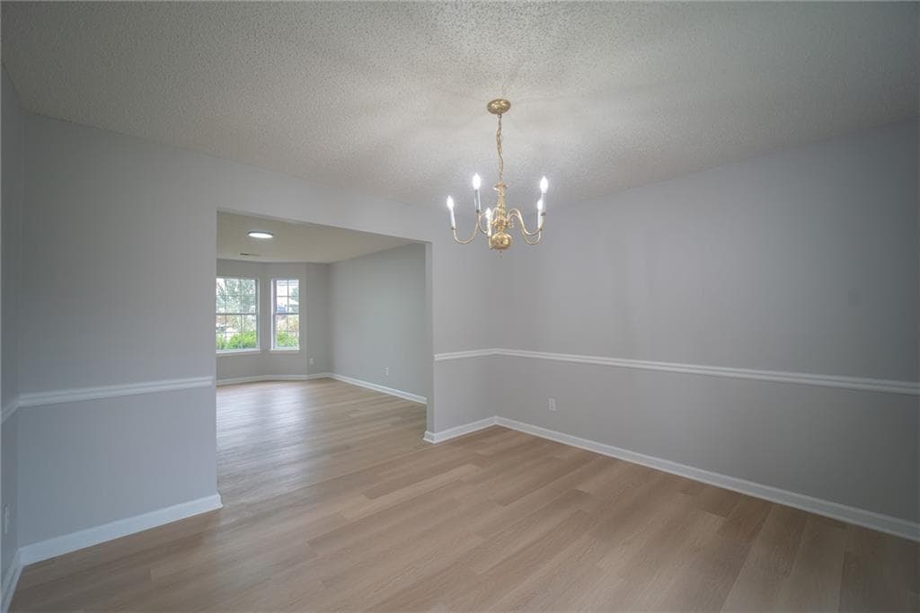 4 bedroom, 3 bathroom, 2,498 sq ft single family residence for sale at 7009 Brecken Trace, Lithonia, GA 30058 — photo 7