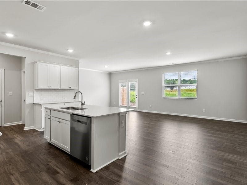 3 bedroom, 3 bathroom, 2,060 sq ft townhouse for sale at 5133 Tulip Square, Acworth, GA 30101 — photo 2
