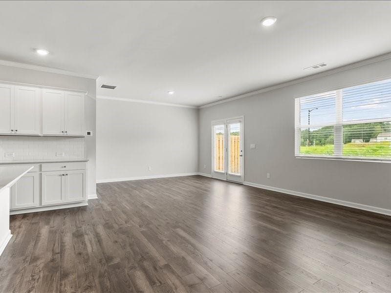 3 bedroom, 3 bathroom, 2,060 sq ft townhouse for sale at 5133 Tulip Square, Acworth, GA 30101 — photo 3