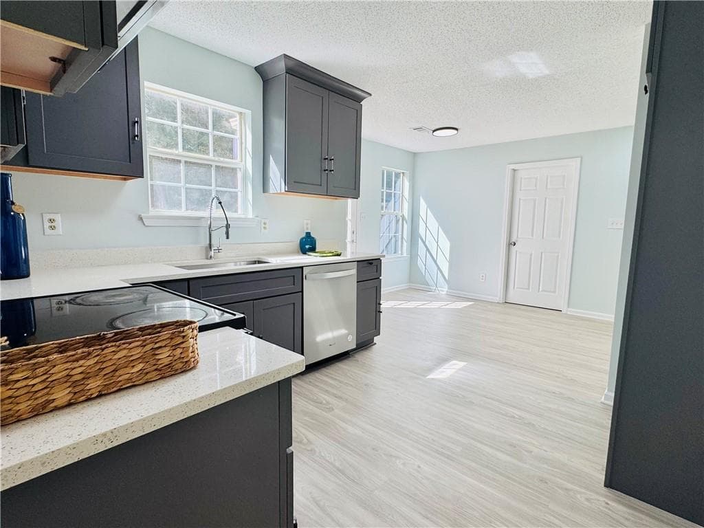 4 bedroom, 3 bathroom, 1,860 sq ft single family residence for sale at 807 Freedom Walk, Locust Grove, GA 30248 — photo 8