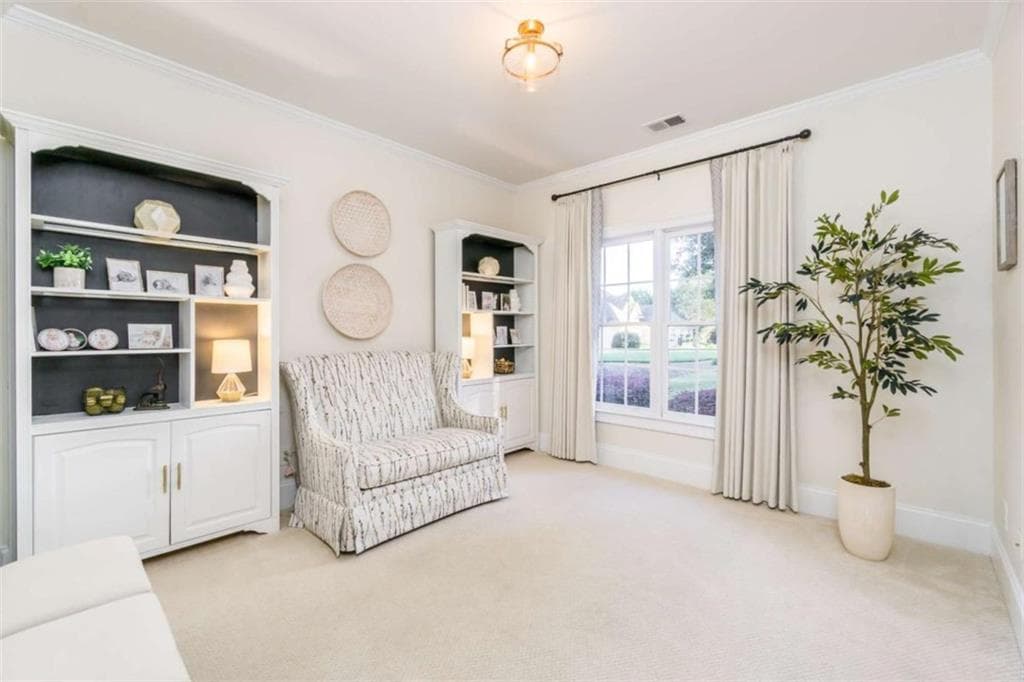 5 bedroom, 4 bathroom, 4,408 sq ft single family residence for sale at 9325 Spinnaker Lane, Gainesville, GA 30506 — photo 6