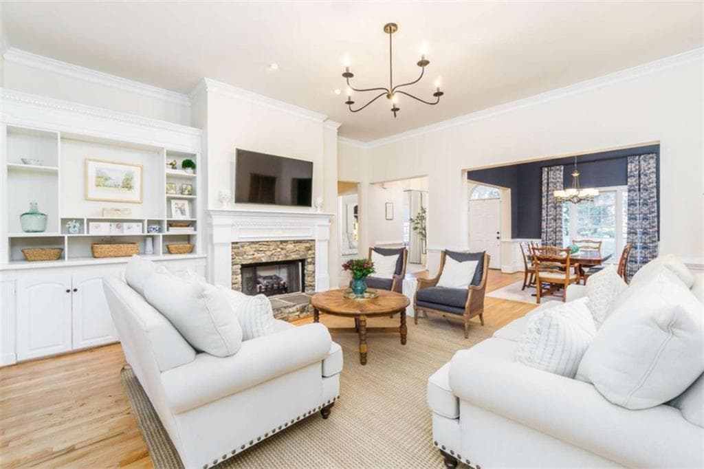 5 bedroom, 4 bathroom, 4,408 sq ft single family residence for sale at 9325 Spinnaker Lane, Gainesville, GA 30506 — photo 10
