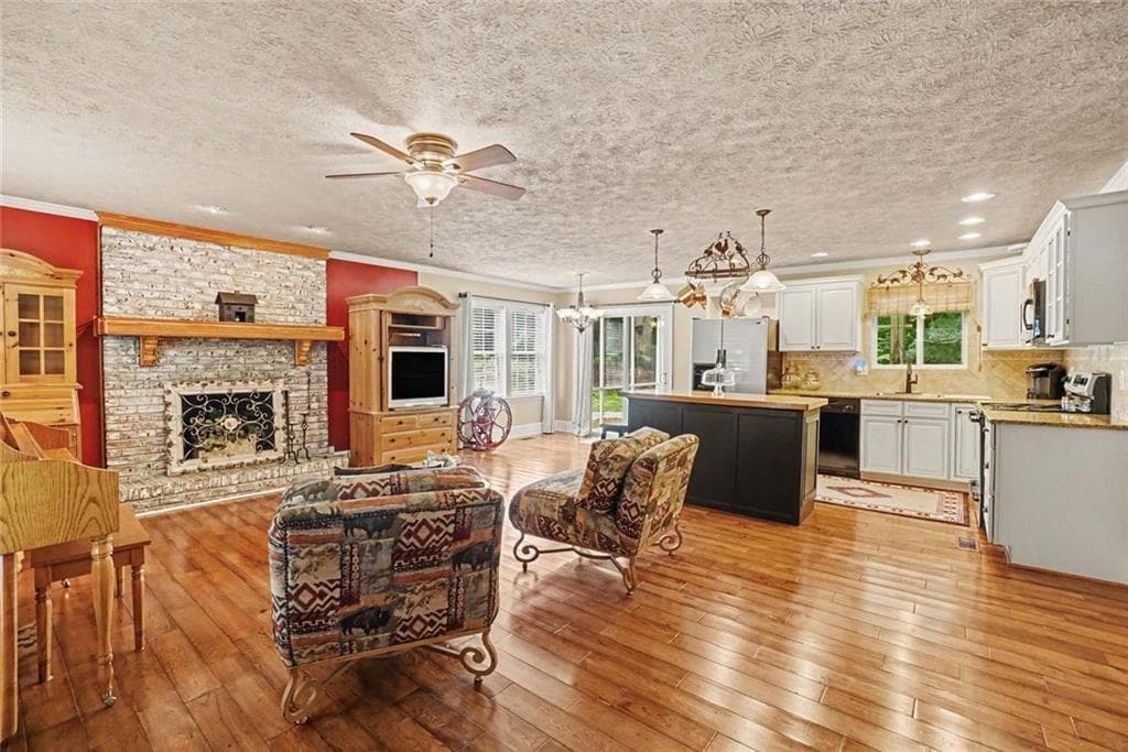 3 bedroom, 2 bathroom, 1,206 sq ft single family residence for sale at 173 S Forty Pass, Hiram, GA 30141 — photo 4