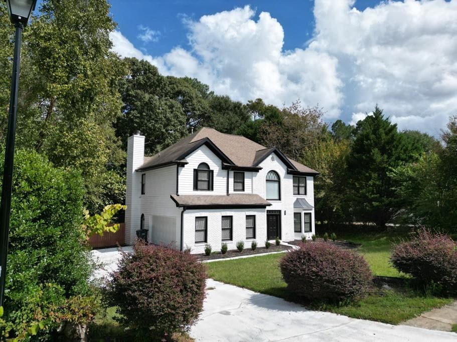 5 bedroom, 3 bathroom, 2,407 sq ft single family residence for sale at 2120 Tribble Walk Drive, Lawrenceville, GA 30045 — photo 3