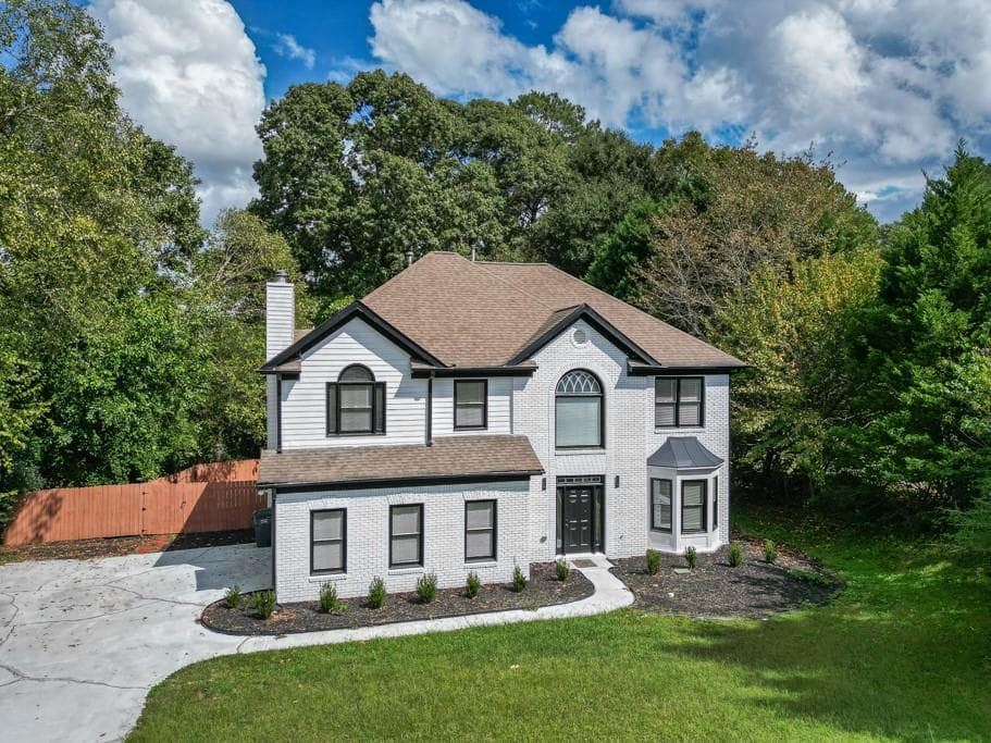 5 bedroom, 3 bathroom, 2,407 sq ft single family residence for sale at 2120 Tribble Walk Drive, Lawrenceville, GA 30045 — photo 4
