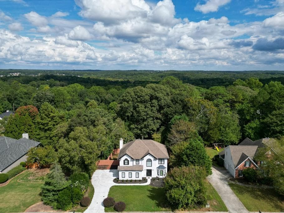5 bedroom, 3 bathroom, 2,407 sq ft single family residence for sale at 2120 Tribble Walk Drive, Lawrenceville, GA 30045 — photo 7
