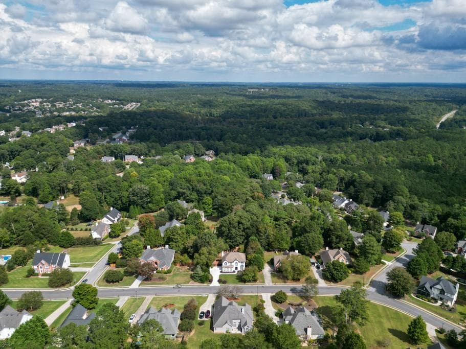 5 bedroom, 3 bathroom, 2,407 sq ft single family residence for sale at 2120 Tribble Walk Drive, Lawrenceville, GA 30045 — photo 10