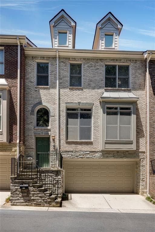 3 bedroom, 4 bathroom, 3,225 sq ft home for sale at 5561 Julian Place, Atlanta, GA