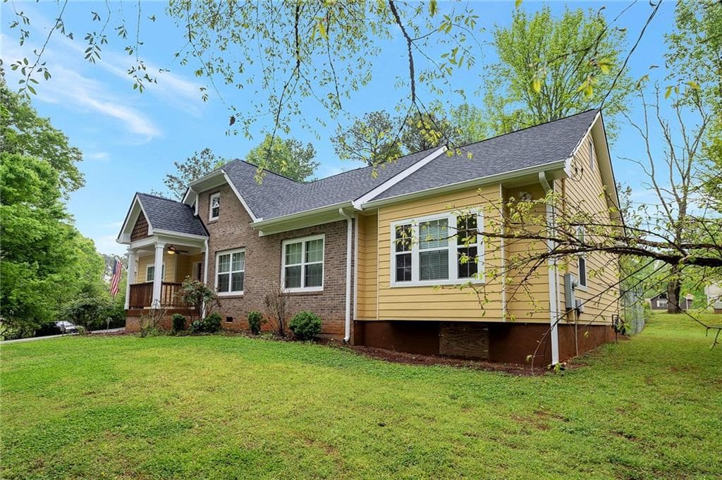 4 bedroom, 3 bathroom, 2,685 sq ft single family residence for sale at 4050 Old Fairburn Road, Atlanta, GA 30349 — photo 4