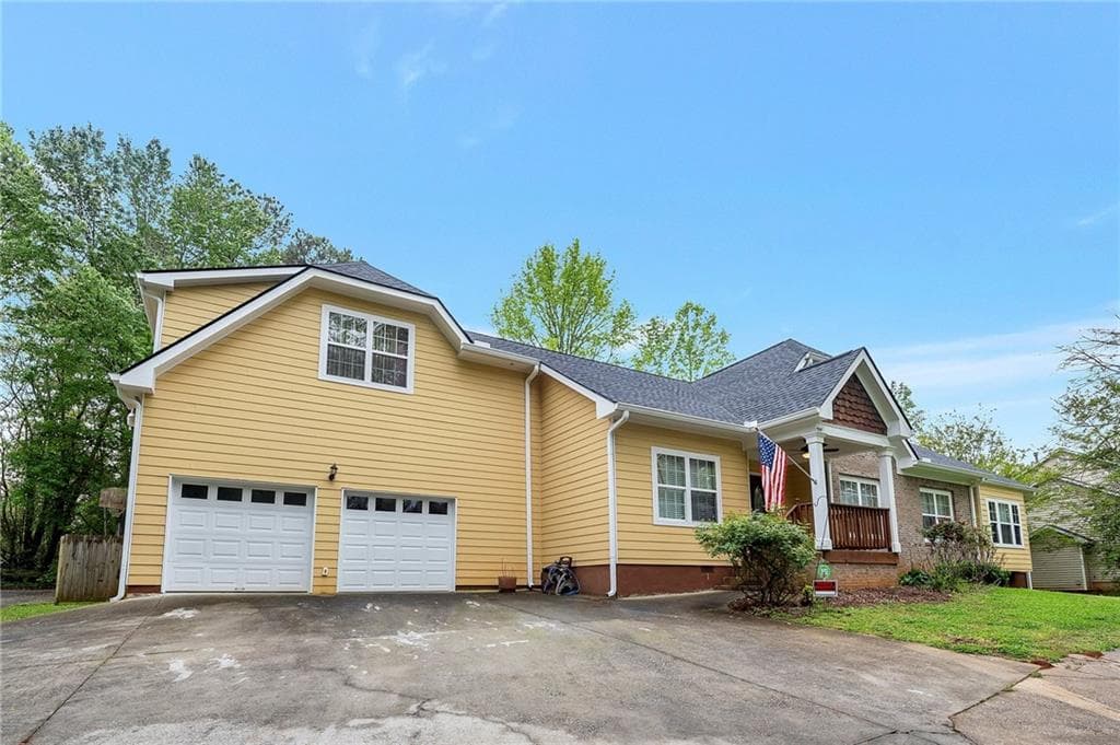 4 bedroom, 3 bathroom, 2,685 sq ft single family residence for sale at 4050 Old Fairburn Road, Atlanta, GA 30349 — photo 5